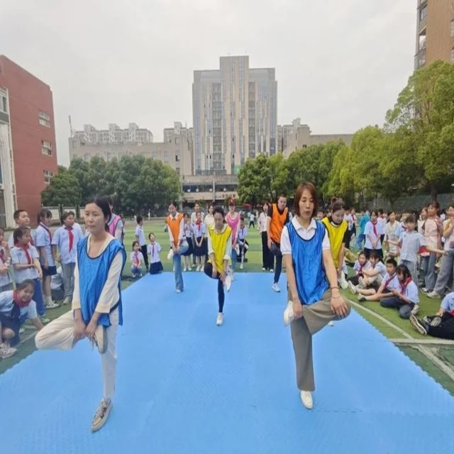 辛纳红土赛场首秀表现引关注
